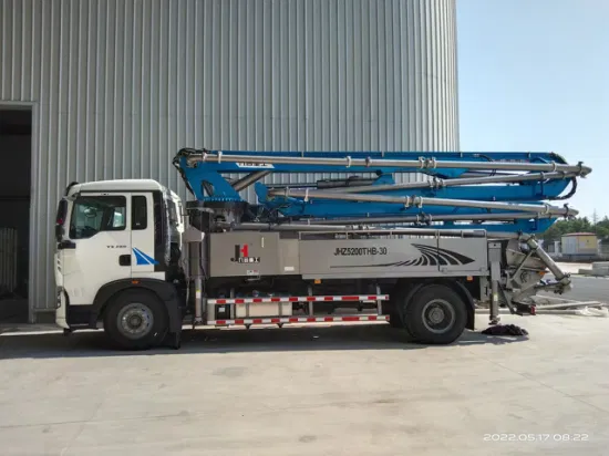 Pompa per calcestruzzo con braccio per camion con pompa per calcestruzzo da 30 m. Pompa per camion con braccio per calcestruzzo in vendita